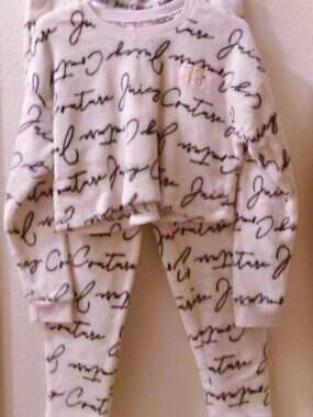 NWOTS, JUICY COUTURE, SIZE XL, WHITE, BLACK & PINK, SOFT AND FUZZY LOUNGE SET